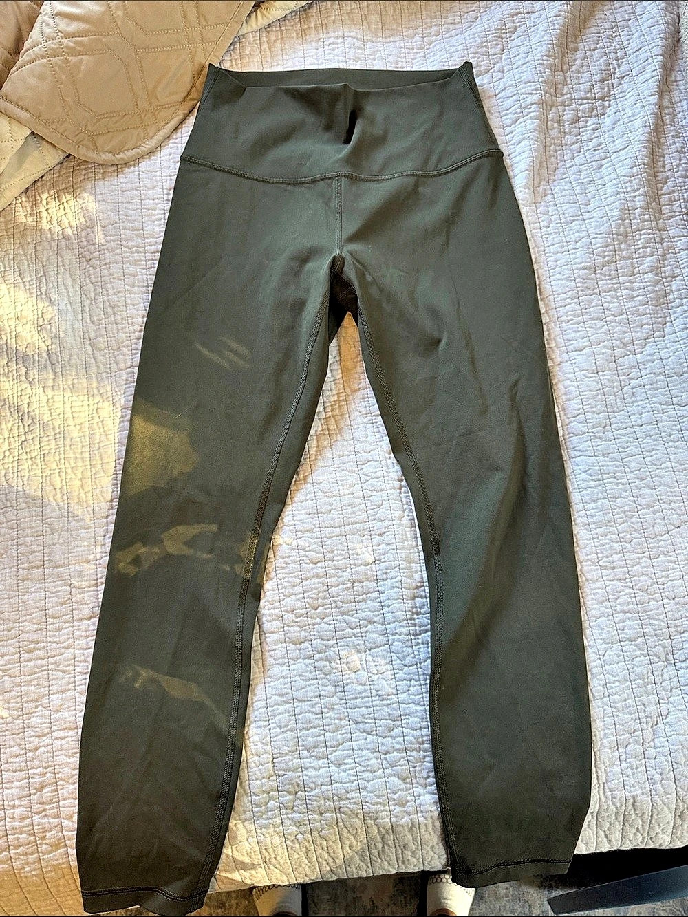 Lululemon Wunder Under High-Rise Tight 25" *Full-On Luxtreme Green Size 6